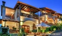 Хотел Архонтико, частни квартири в града Ammoiliani, Гърция